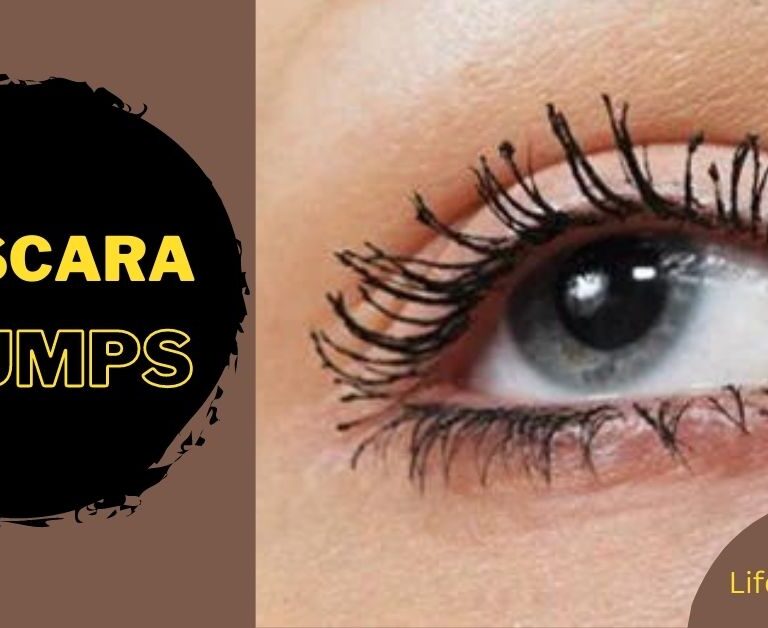 Read more about the article Mascara Clumping
